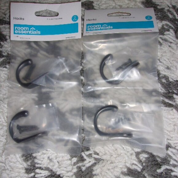Room Essentials Oil rubbed bronze finish hooks New - Picture 1 of 2